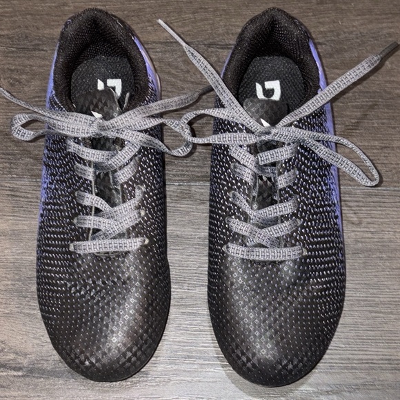 DSG Speed Viper Soccer Cleats Size 12 Black/Purple/Silver - Picture 7 of 13